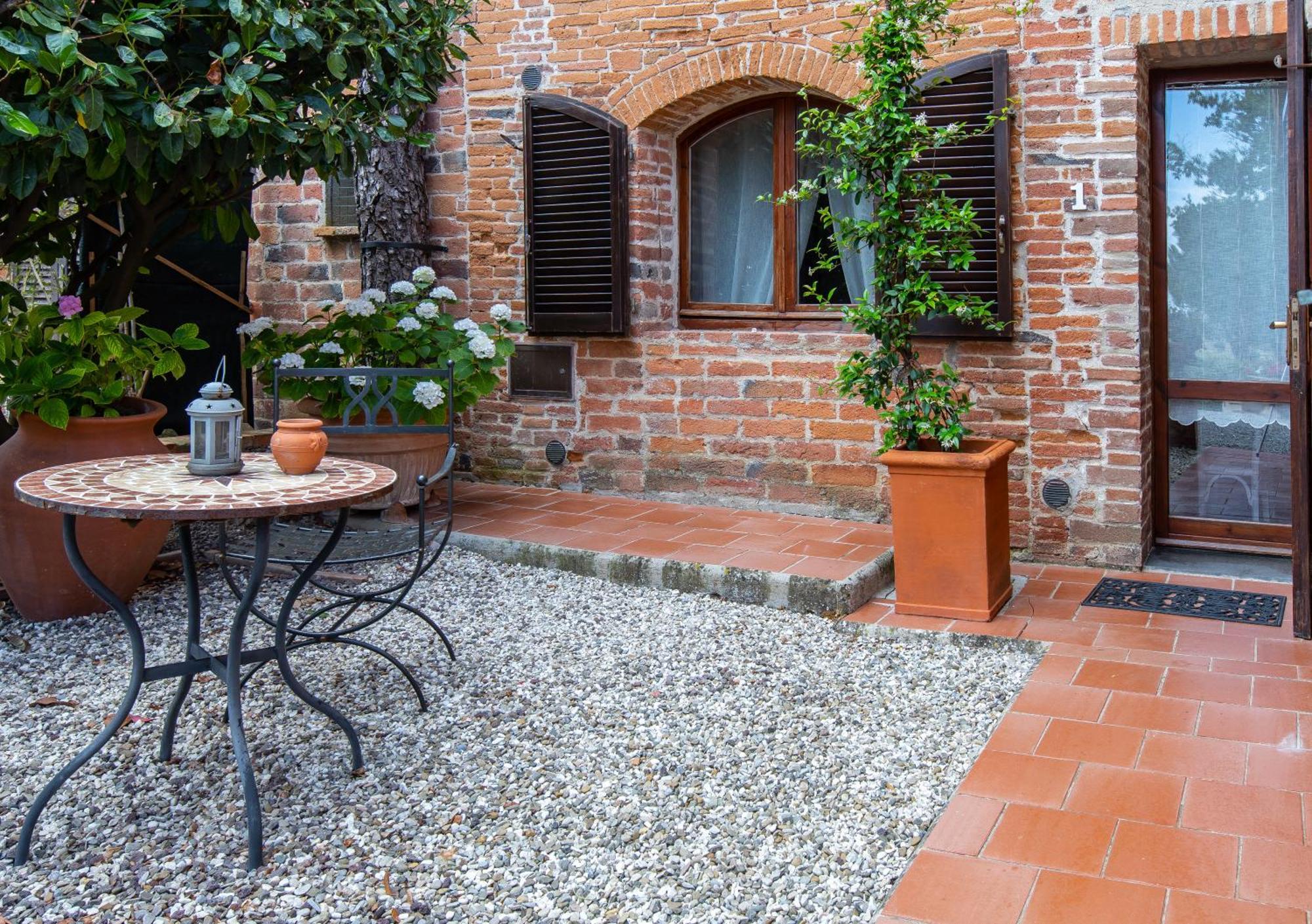 Agriturismo Palazzo Val Del Sasso Villastrada  Ngoại thất bức ảnh
